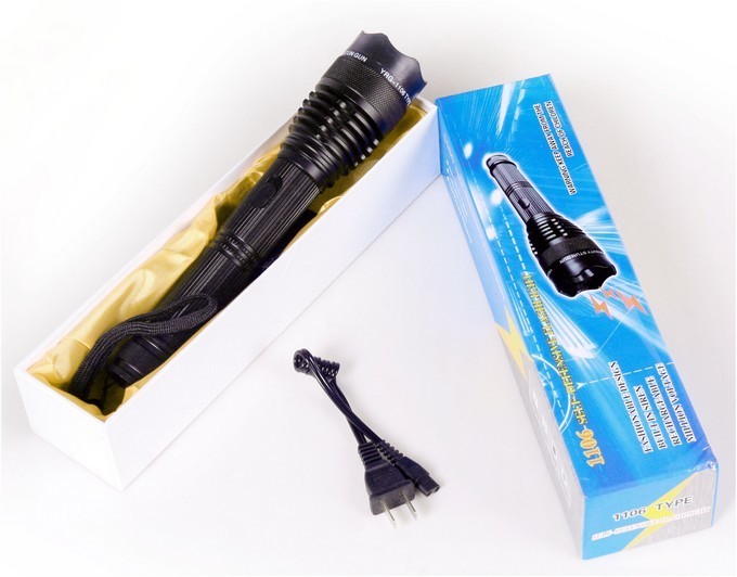 防身甩棍怎么使用？